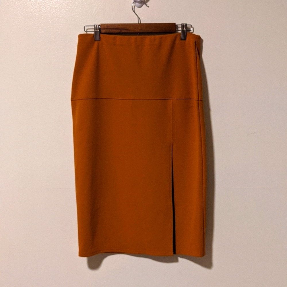 Socialite pencil skirt with thigh slit